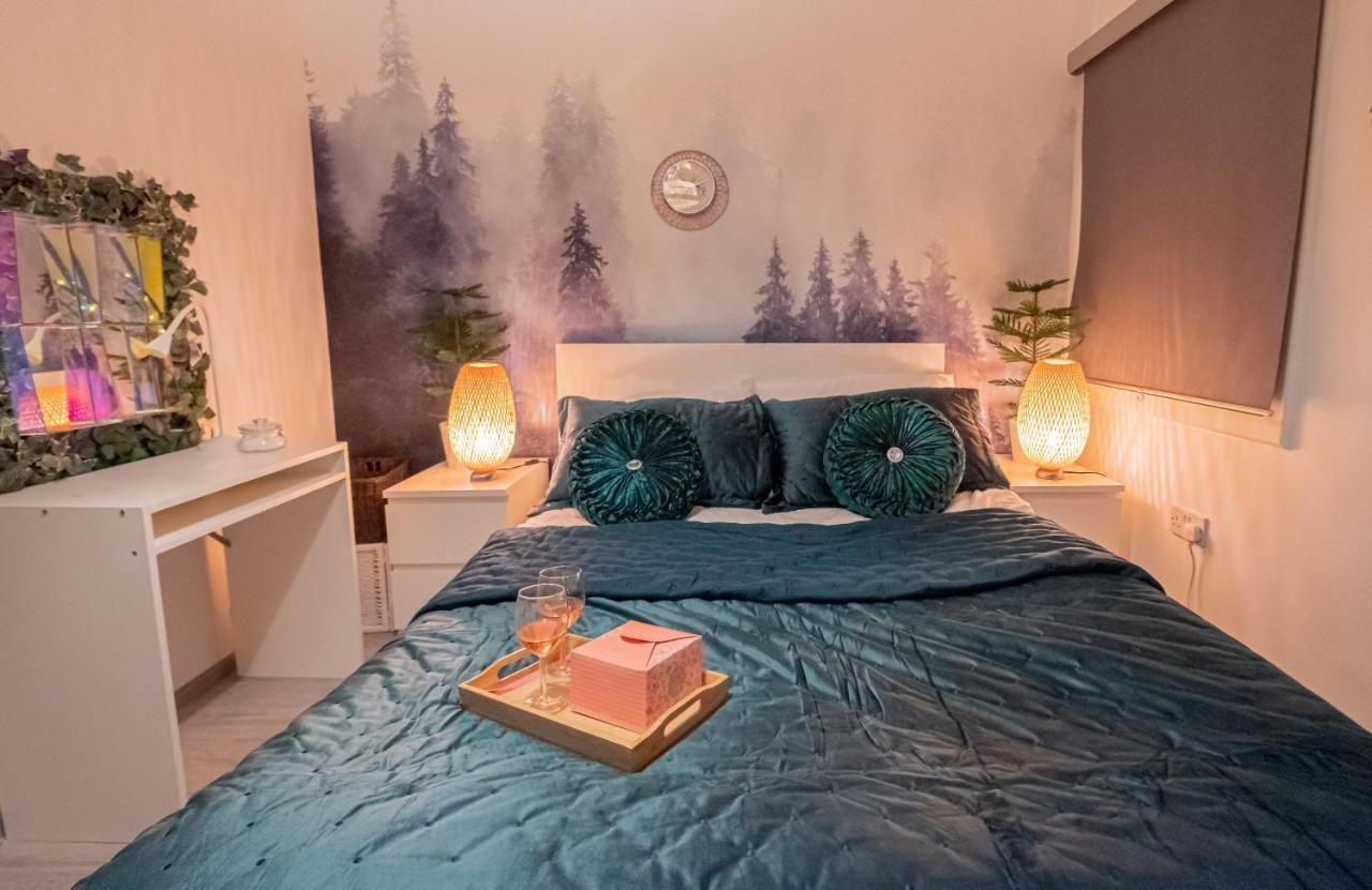 Forest Work & Relax Accommodation Overstone Екстер'єр фото