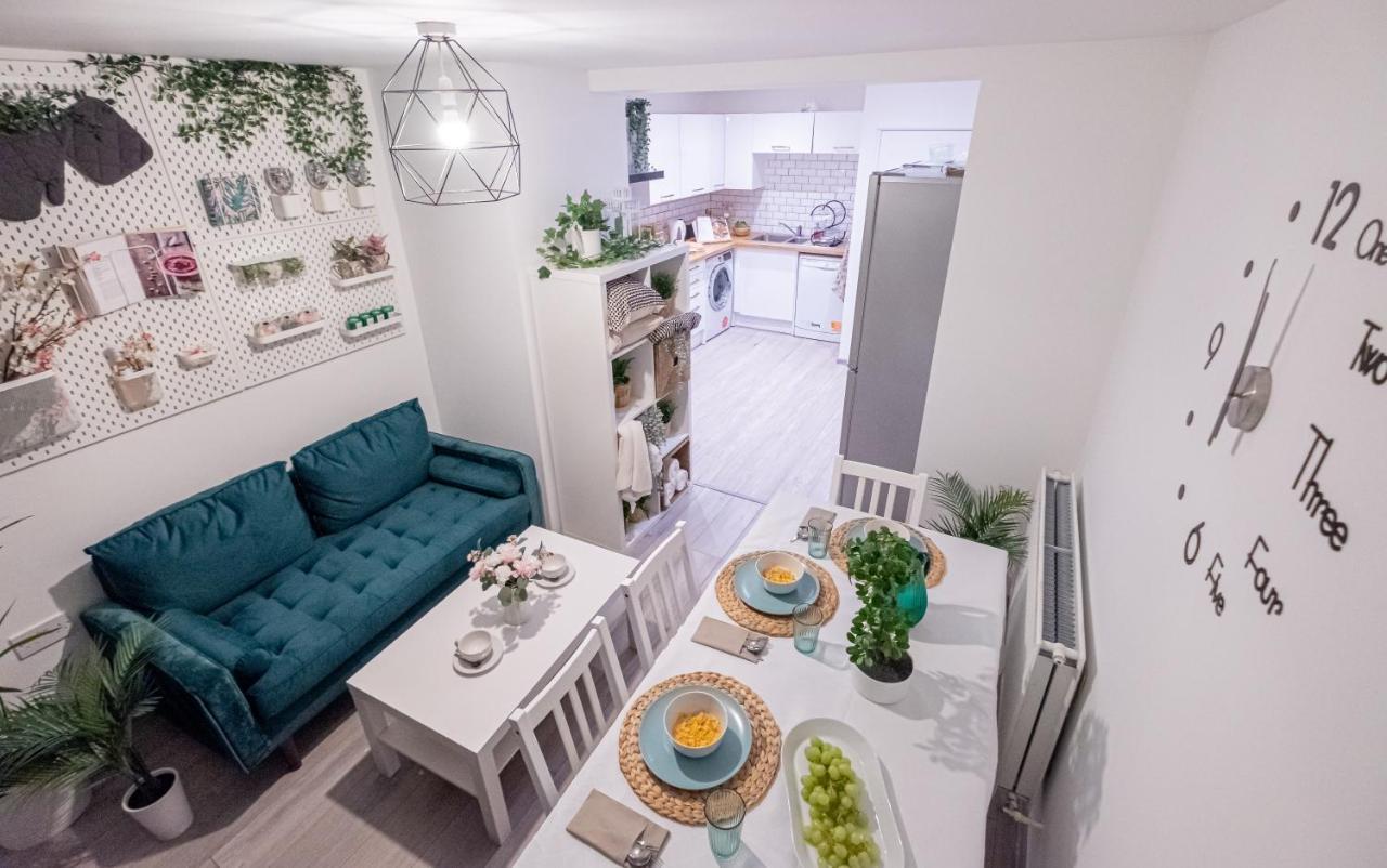 Forest Work & Relax Accommodation Overstone Екстер'єр фото