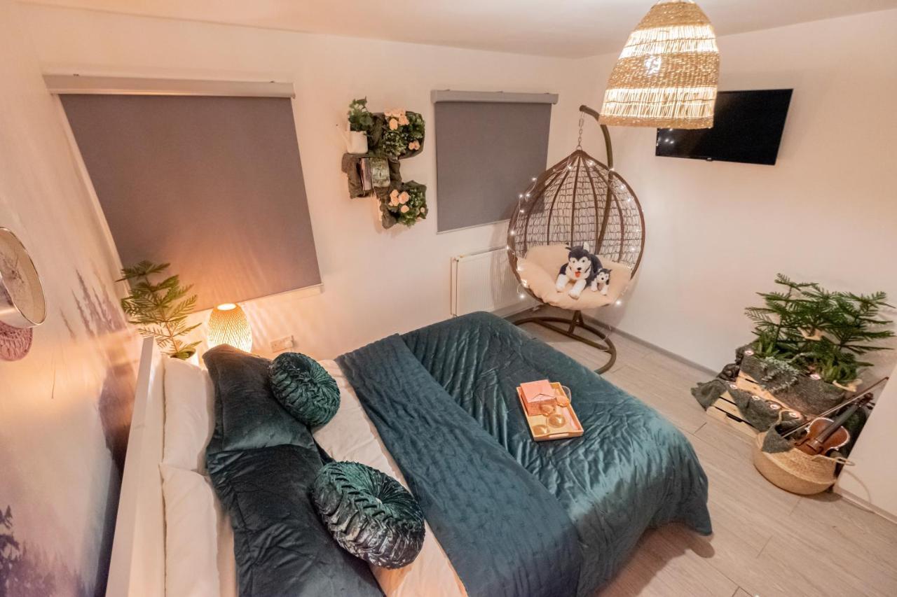 Forest Work & Relax Accommodation Overstone Екстер'єр фото