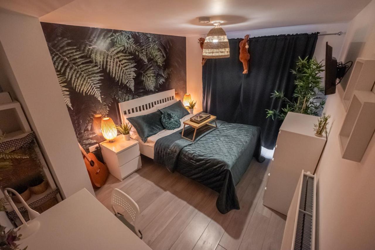 Forest Work & Relax Accommodation Overstone Екстер'єр фото