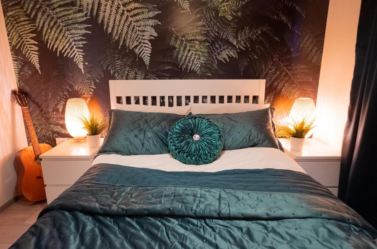 Forest Work & Relax Accommodation Overstone Екстер'єр фото